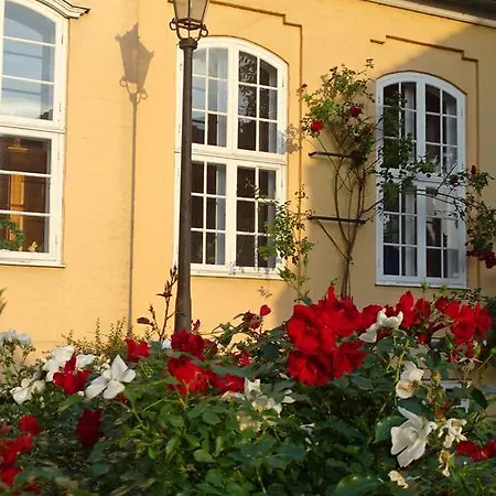 Luebecker Kroenchen Hotel 4*
