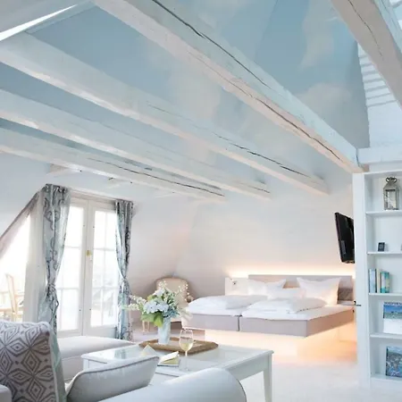 Luebecker Kroenchen 4*